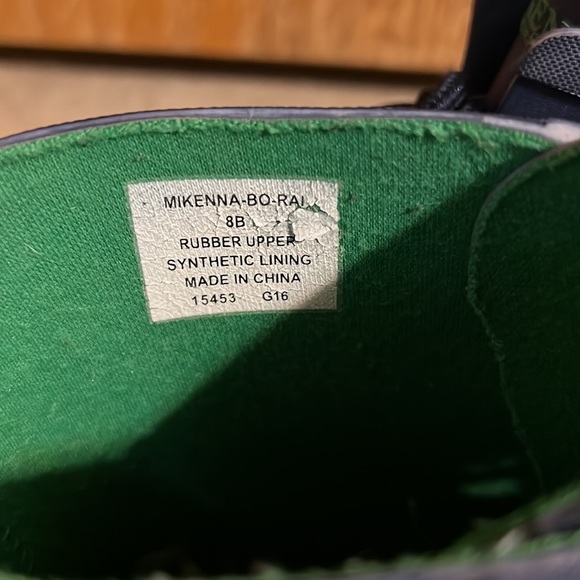 Size 8 Ralph Lauren Rain/Snow Boots. Beautiful BLUE and Easy Pull On - Picture 5 of 7